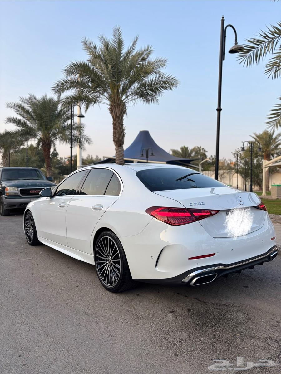 Mercedes C200 (2022) with AMG package available63228874122755112