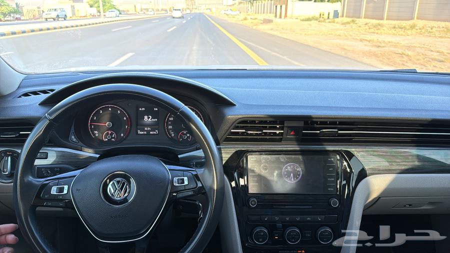 Volkswagen and Jetta 2021 customs card63225365725569114