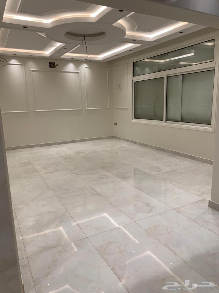 It has two branches near the airport and Al-Rayyan with 2 million and 300 personal.63008859032961114