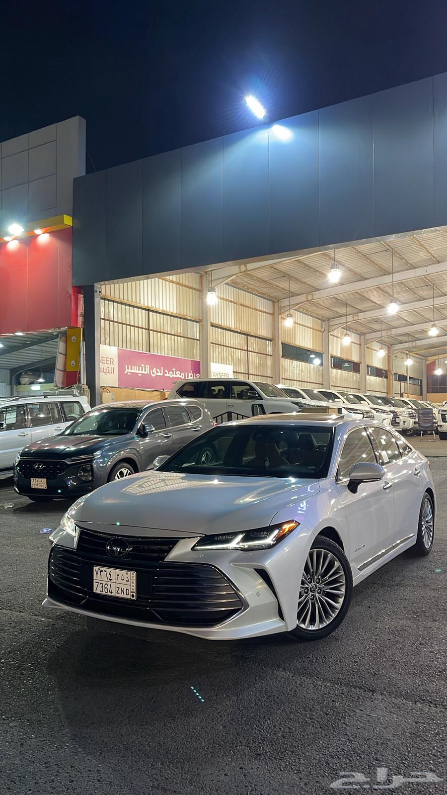 Toyota Avalon 2021, Saudi full specification, white color, sold63223372997122113