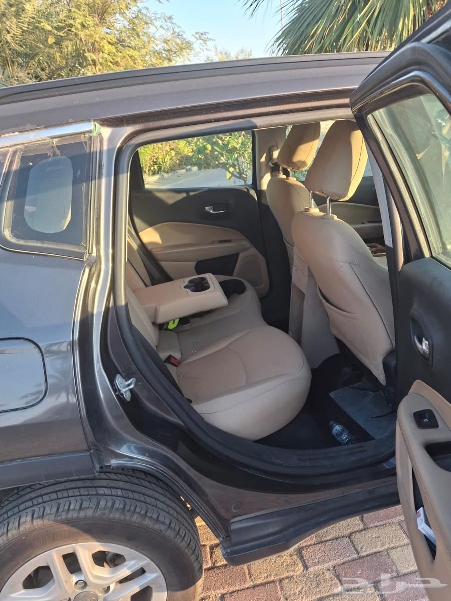 Jeep Compass 201963225774335746112