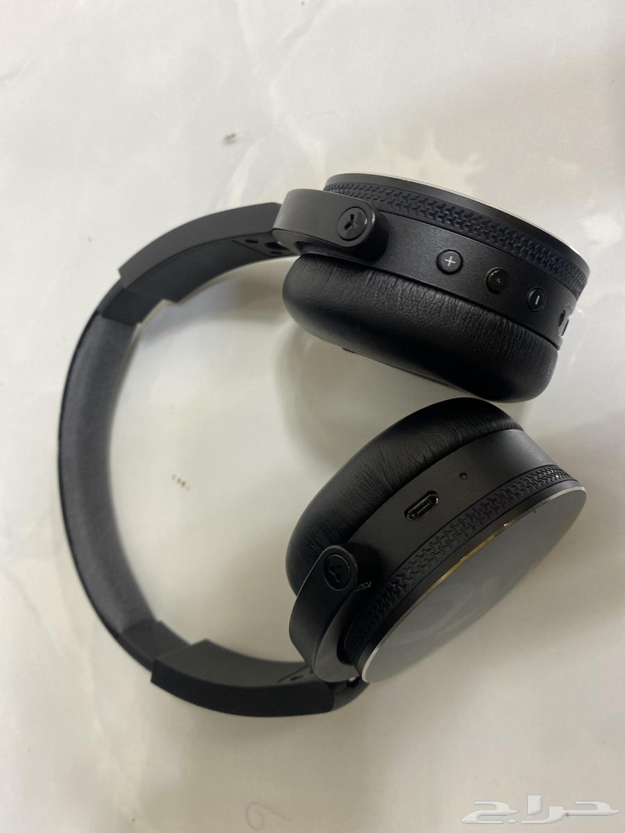 AKG Y50 headphones63150715378818111