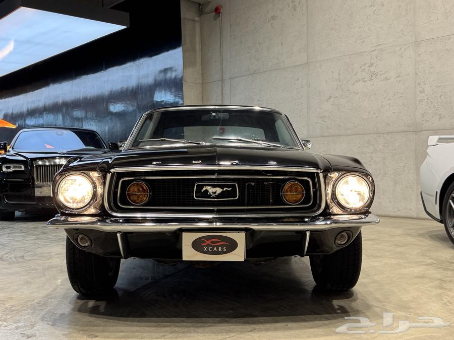 Ford Mustang GT model 196863224884377091114