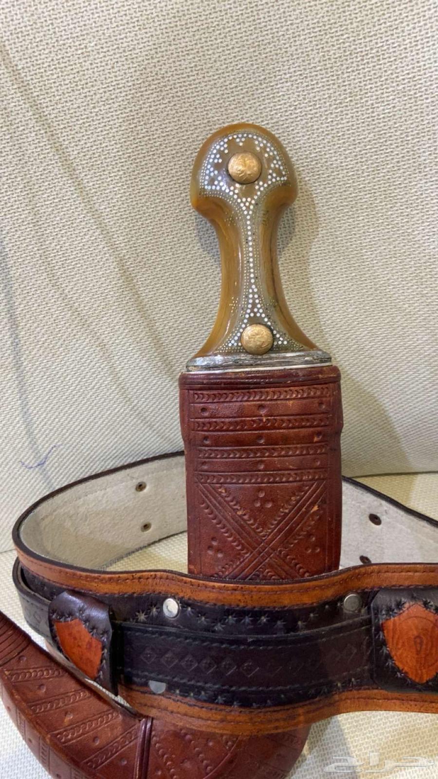 Side of a cool horn63149334337794113