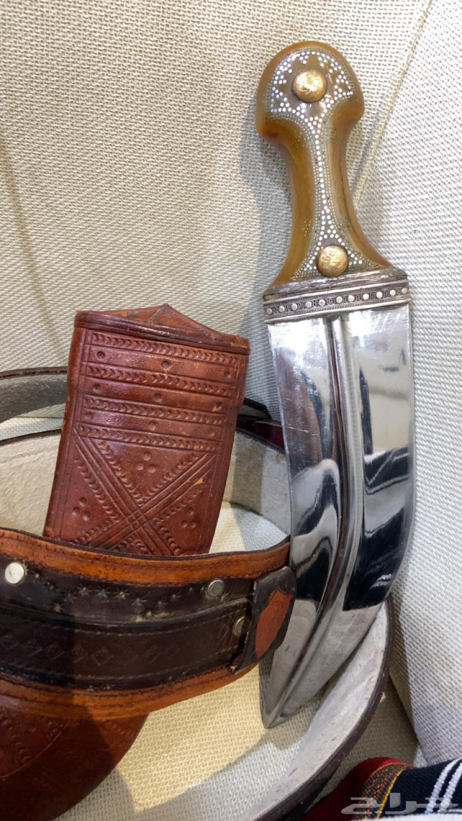 Side of a cool horn63149334337794114