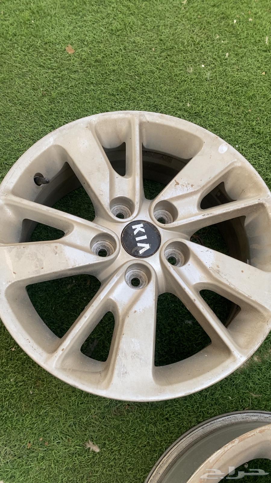 Four Optima tires63221877606530113