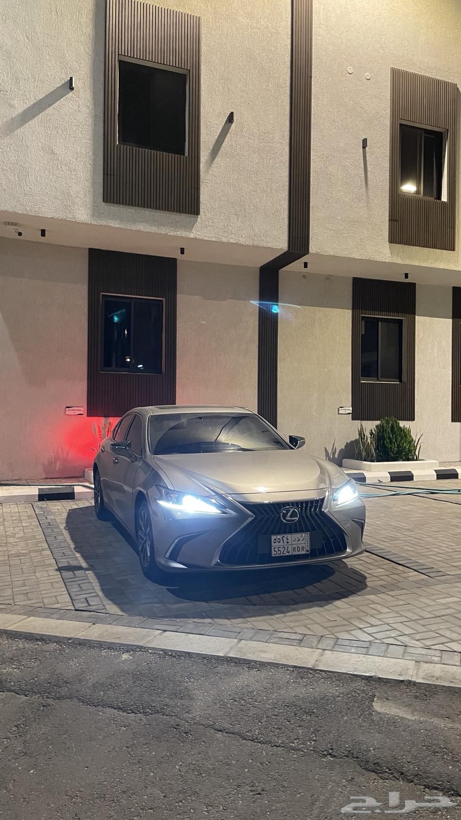 لكزس es 250 موديل 202263223402038275113