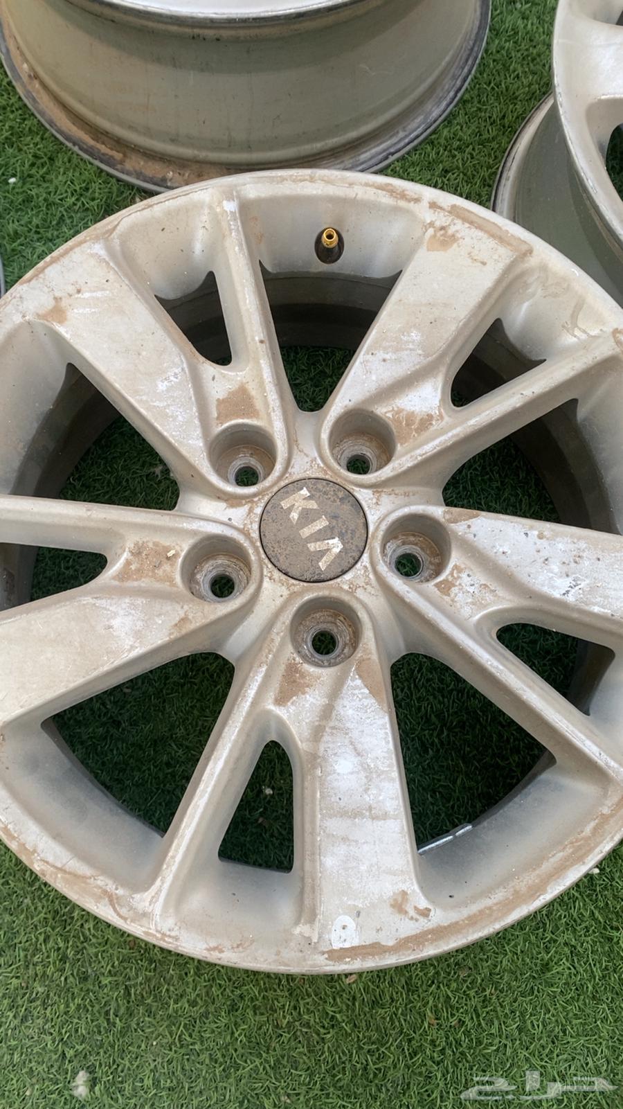 Four Optima tires63221877606530112