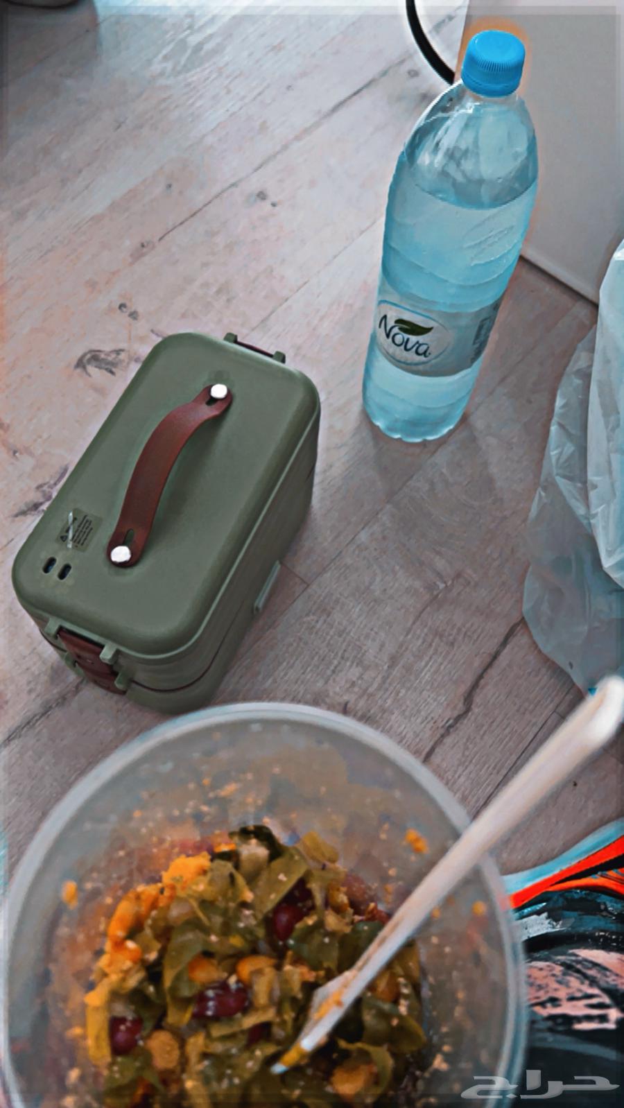 A smart electric lunchbox that replaces your portable microwave63149346727171112