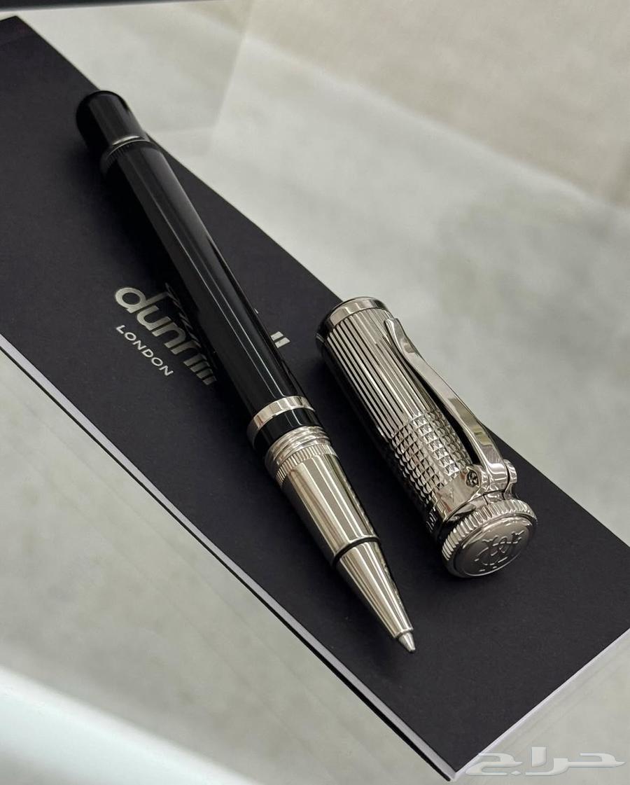 Pen holder for the center table63149334245507114