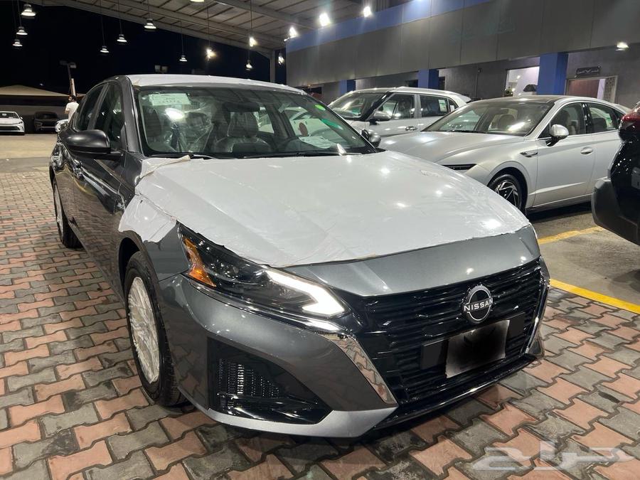 Nissan Tiema S 202563220363744898111