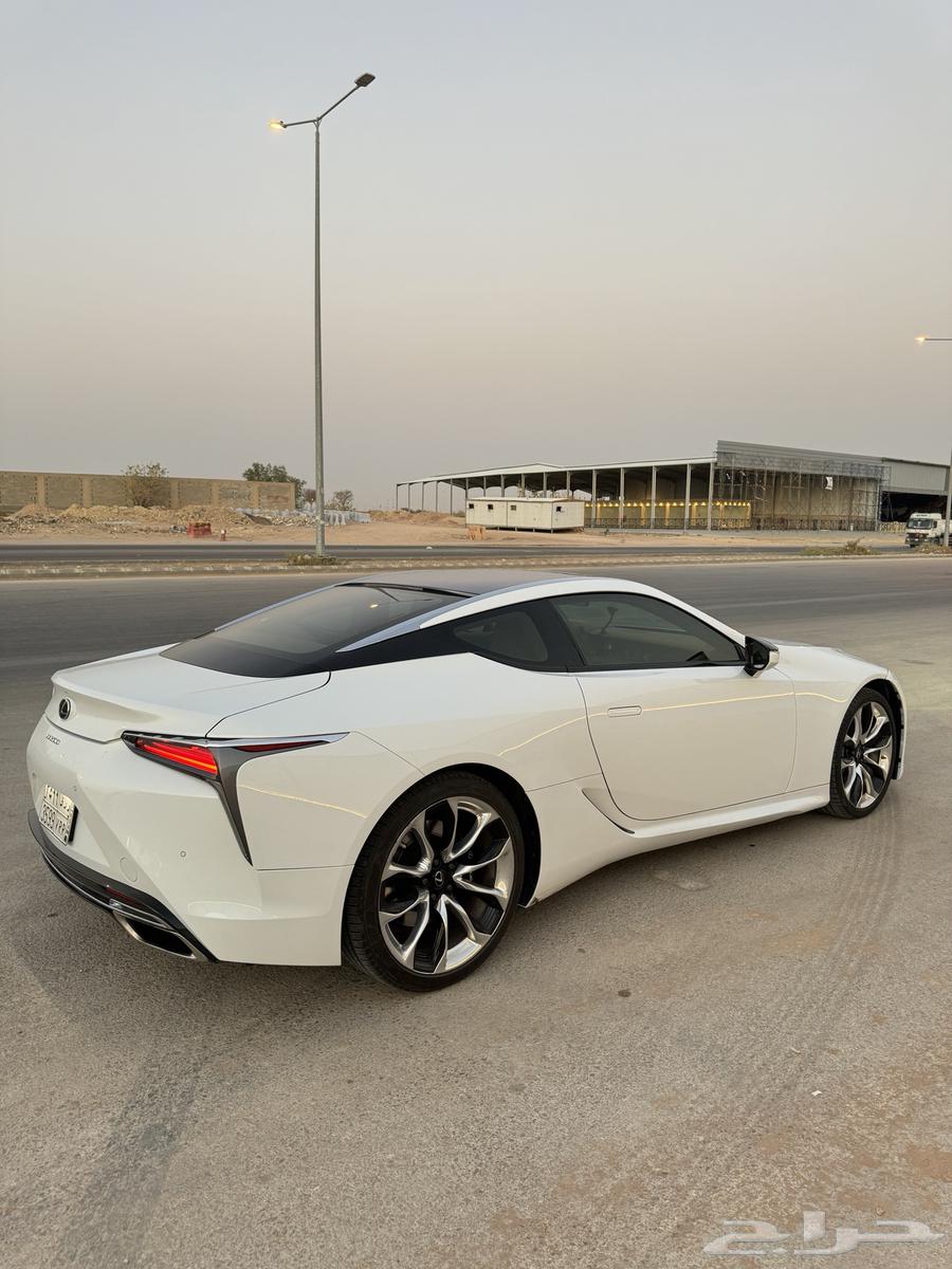 لكزس LC500 موديل 202163219375407489112