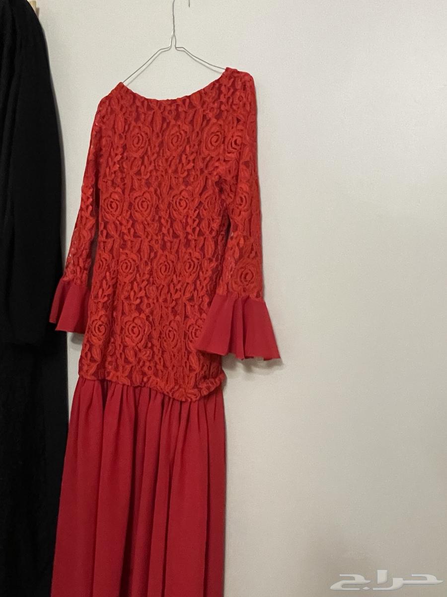 A new red dress63149326618243112
