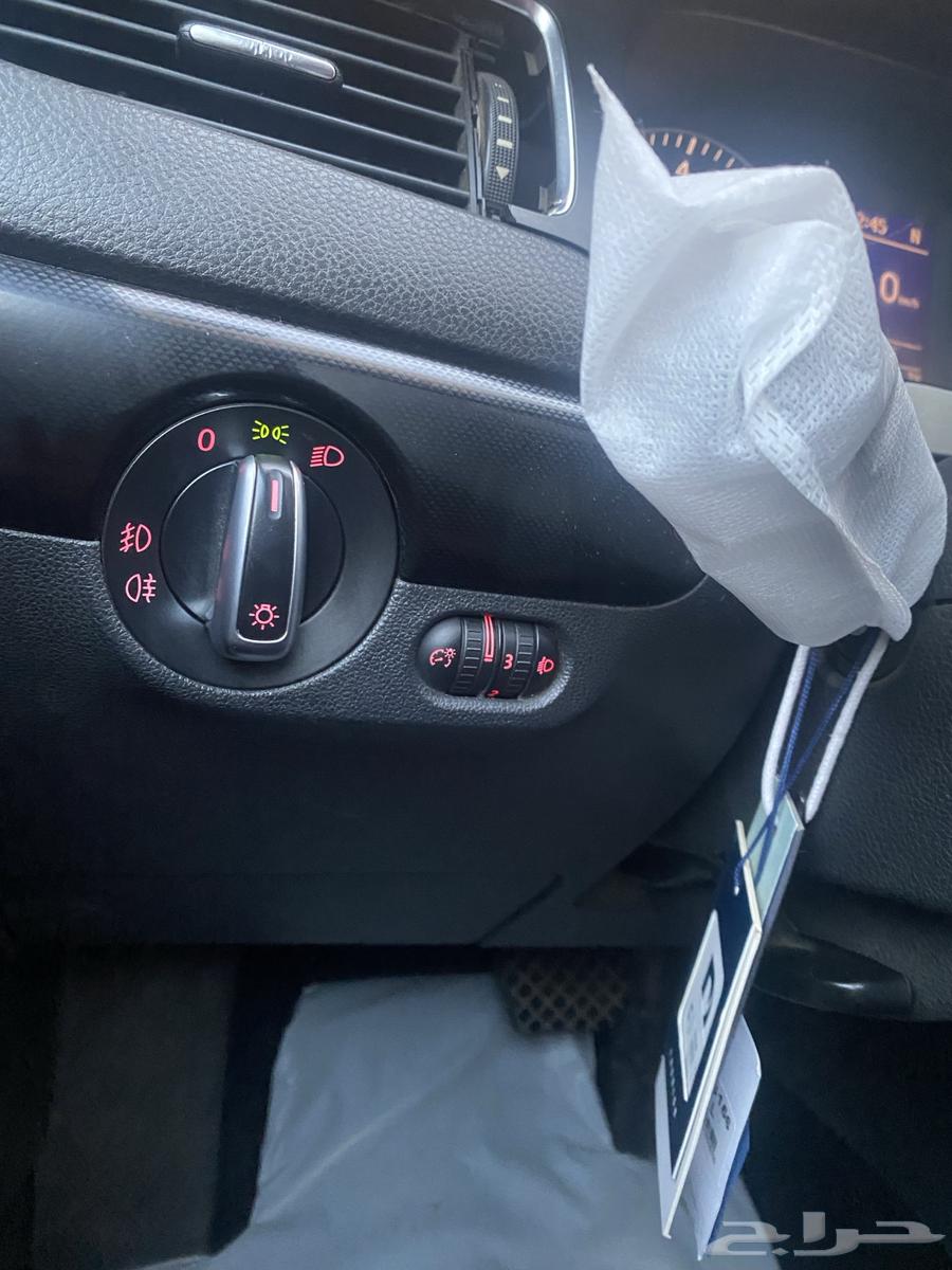السيارة مجددة مفحوص يبغى لها رش بوية63219386265347113