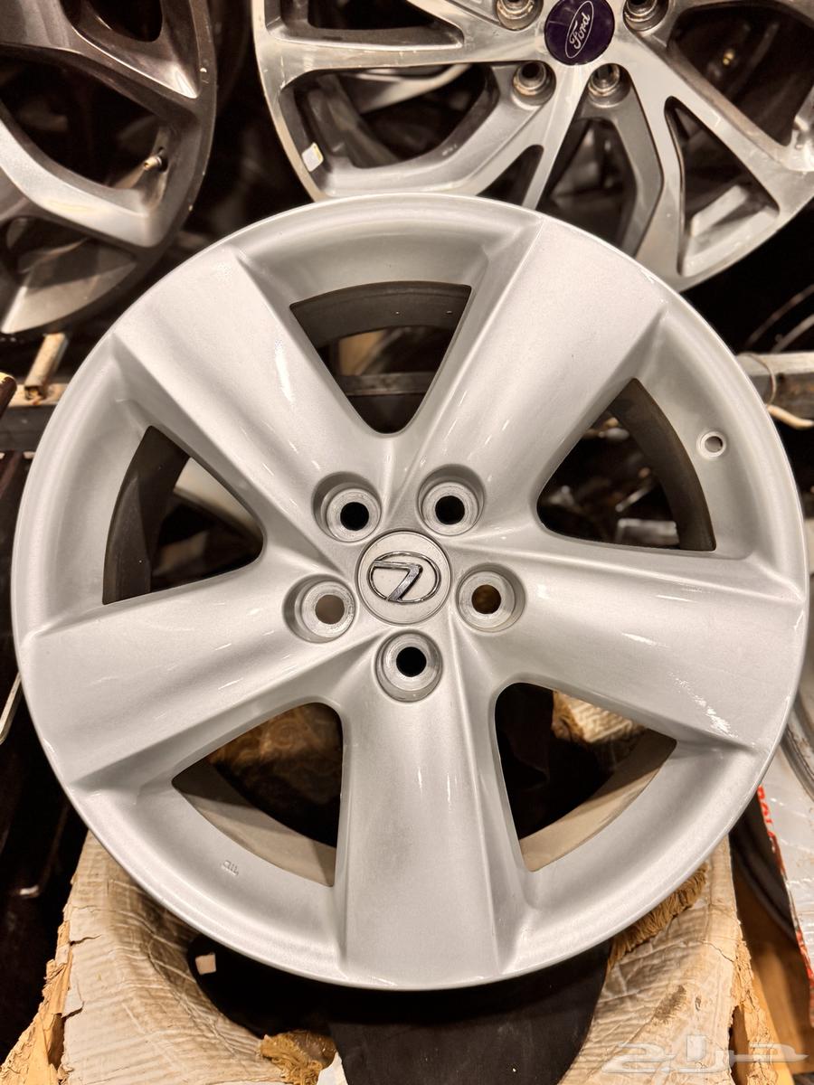 Original rims for Lexus 460, 2012 model, size 20, genuine and agency.63220360453123112