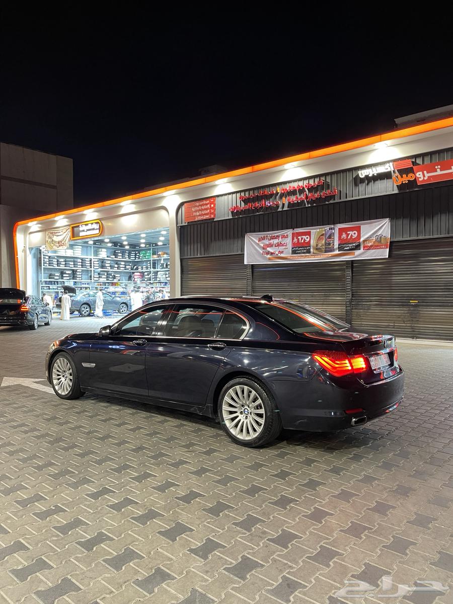 BMW 740Li63221874315777111