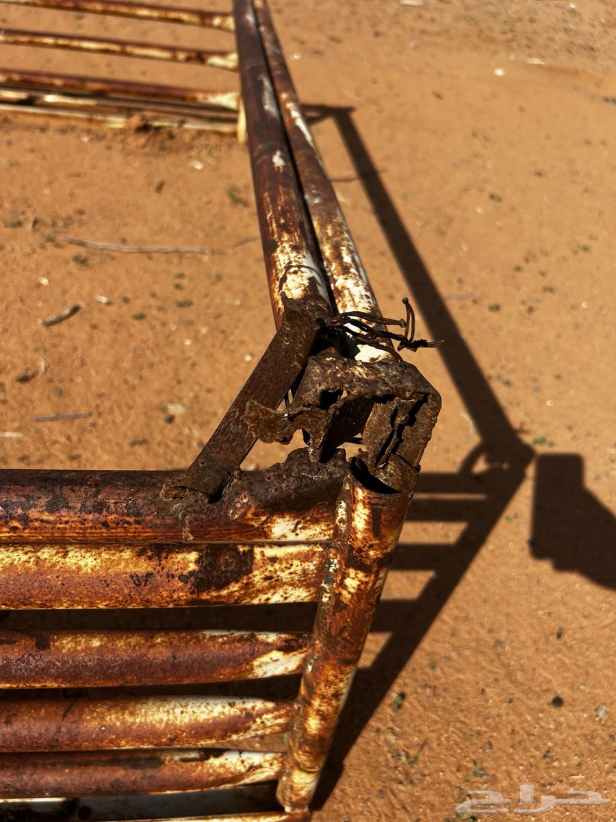 For sale, chassis cover63221365893763112