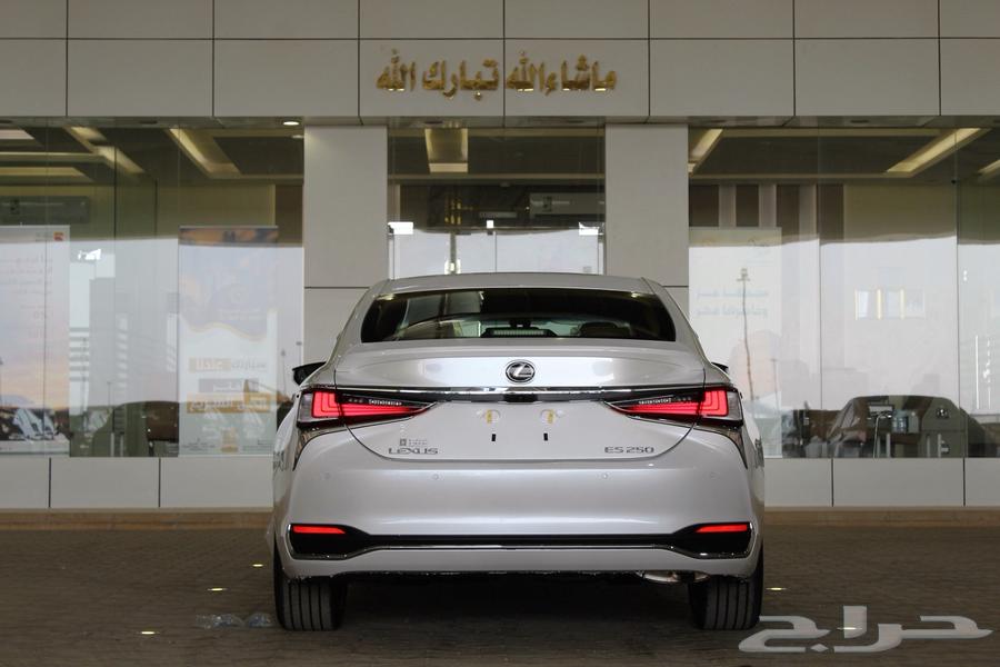 Lexus - ES250 - Luxury - Half option - Gulf version - 202463220366998019113
