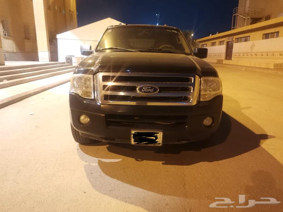 Ford Expedition 2014, nearly full tank, 100,000 km driven63223380959234114
