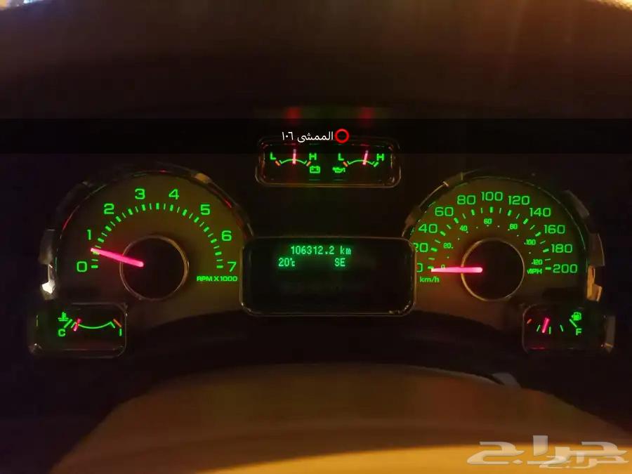 Ford Expedition 2014, nearly full tank, 100,000 km driven63223380959234111