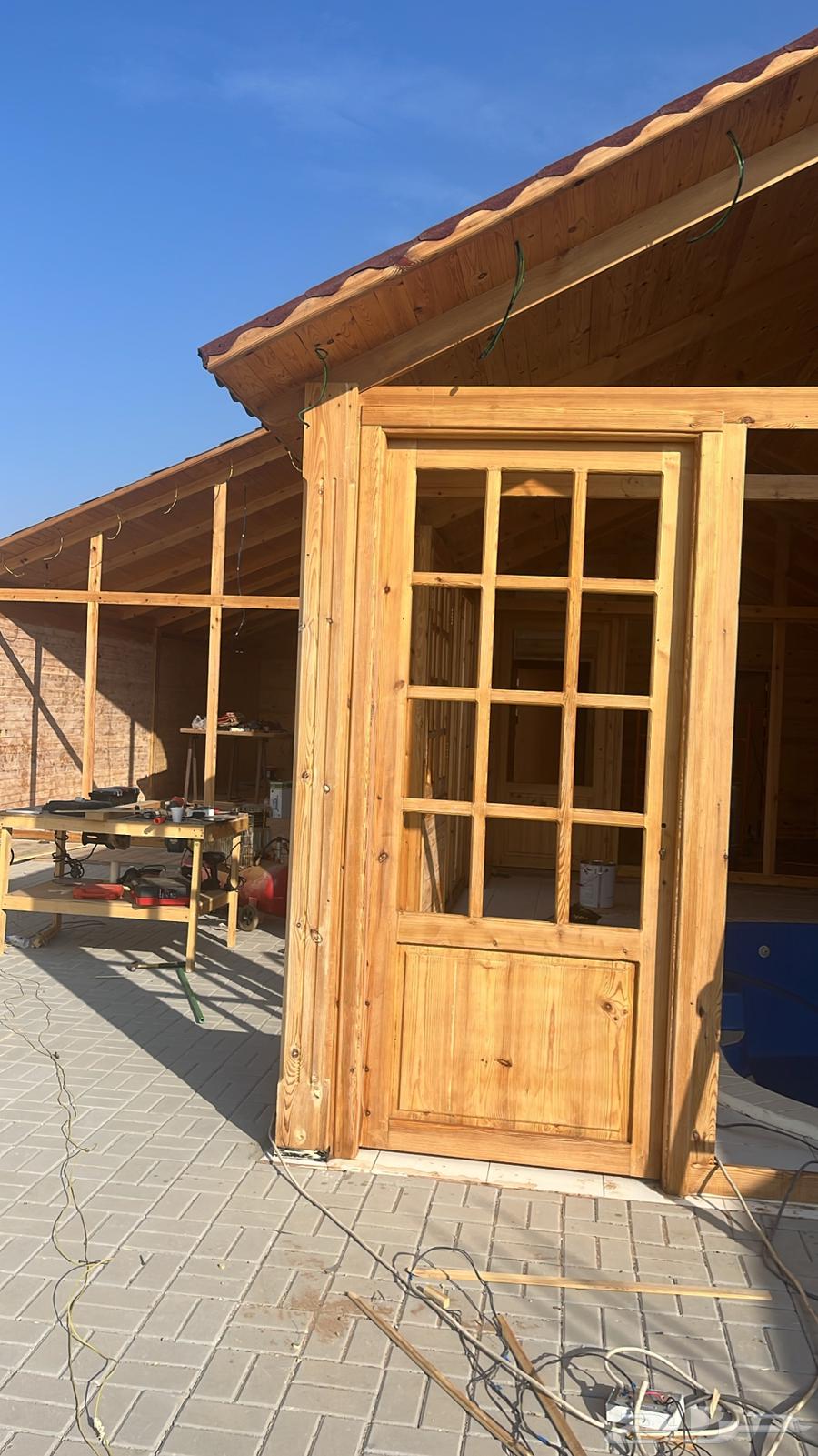 Abu Lara for making rustic-style huts63007223665539113