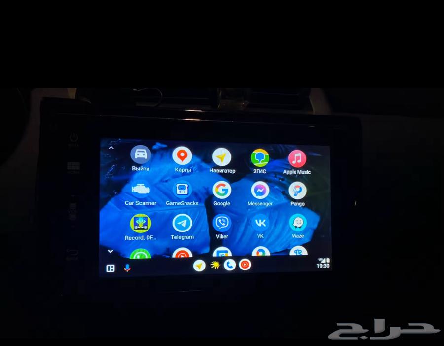 A device to turn on the screen and carb light63215896582017112