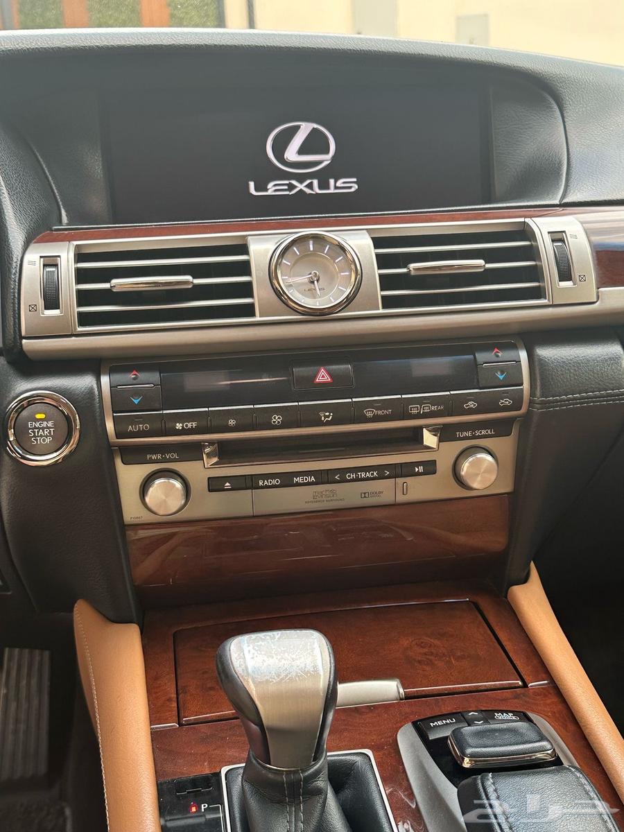 Lexus LS460L63214920737153111