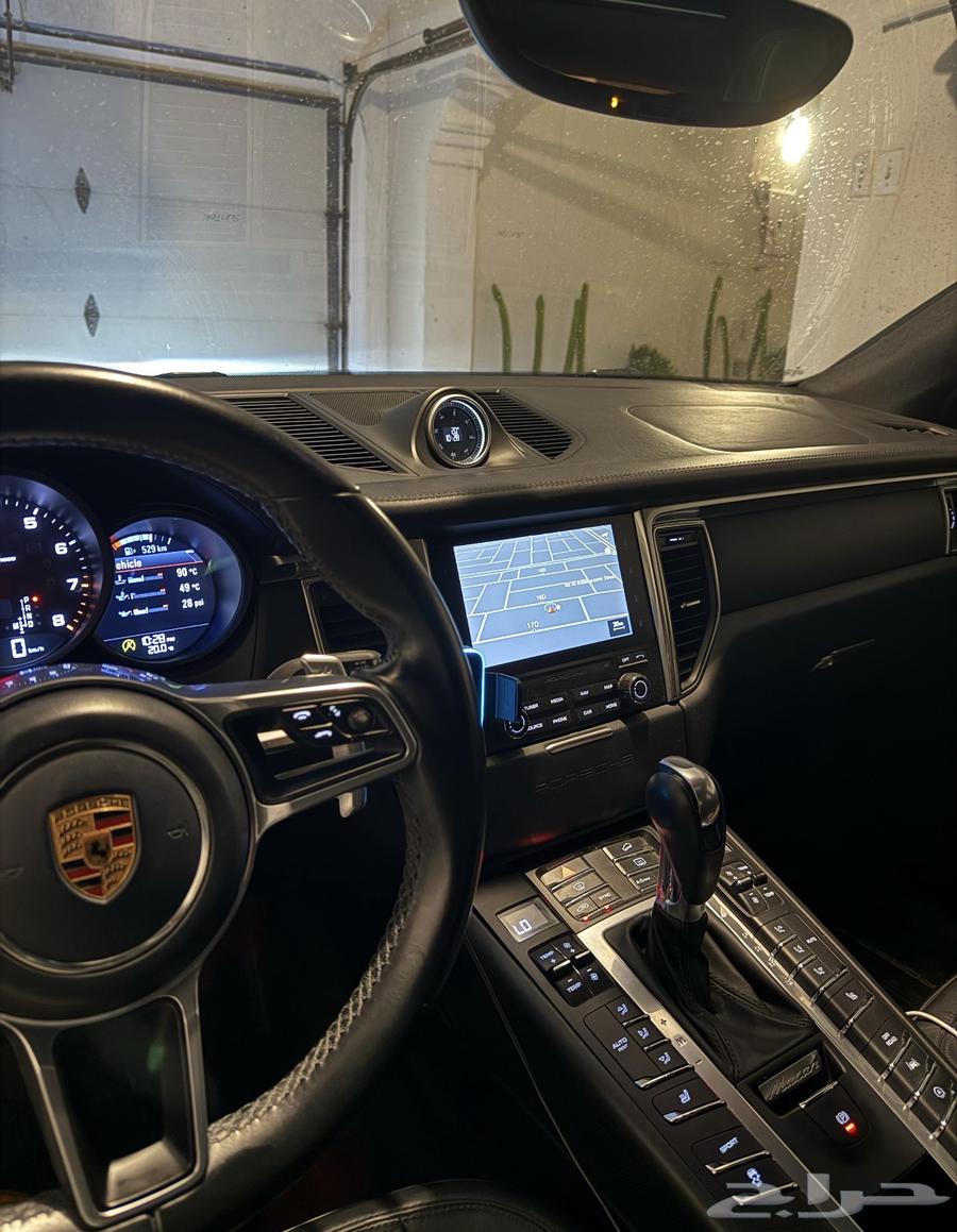 Macan 201763214913598210112