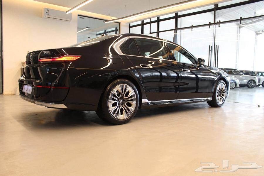 BMW 735 2023 ((Sold))63215917911811114