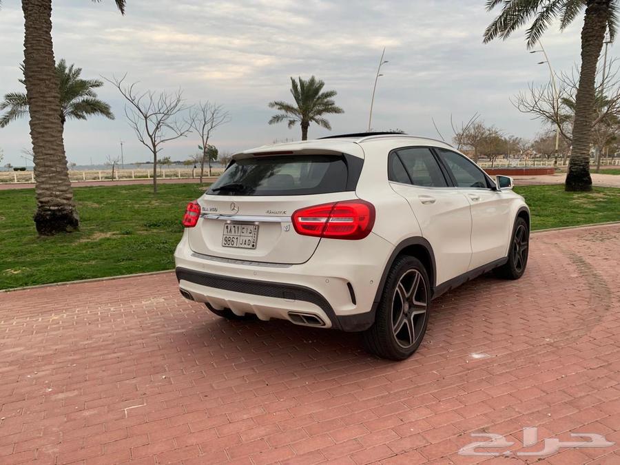 Mercedes GLA25063215900115585112