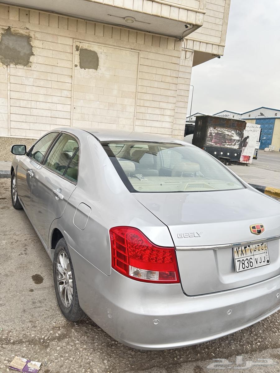 Car with ice tires, model 2014, mileage 184,000, new registration and inspection63218866391043112