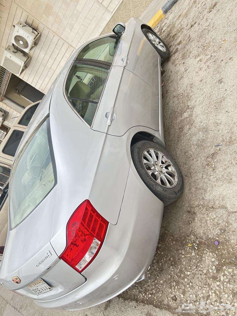Car with ice tires, model 2014, mileage 184,000, new registration and inspection63218866391043111
