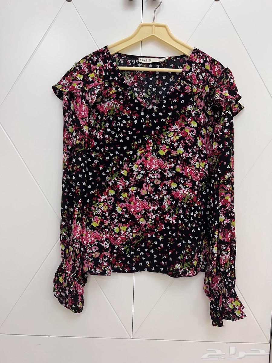 New OASIS brand blouse, size medium and large63146029557763115