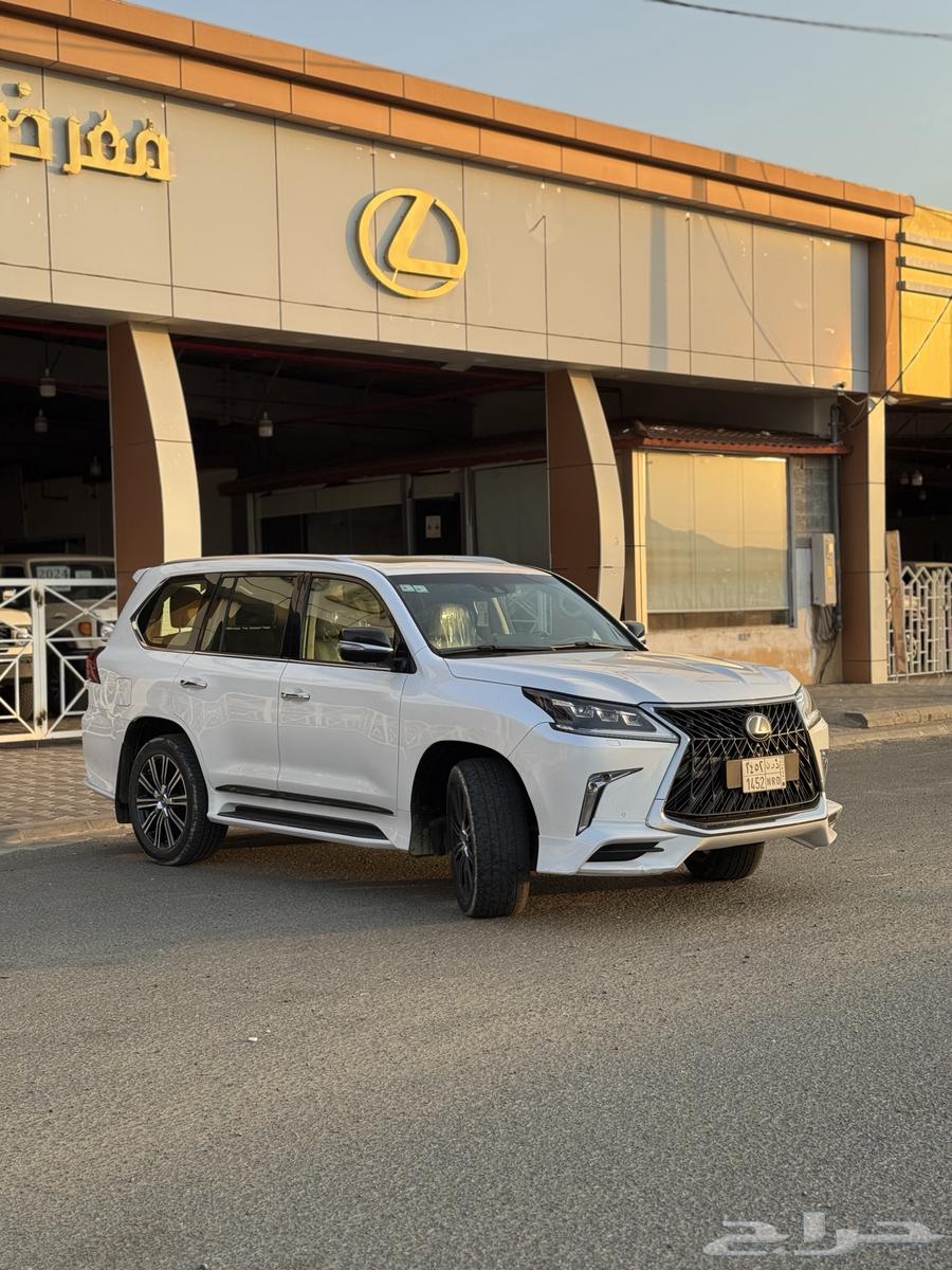 لكزز 2018 ماشي 62 وكاله LX 57063218336337794112