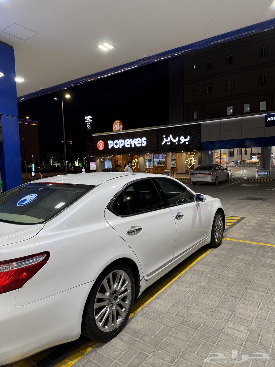 Lexus LS460 short model 200863215896833283112