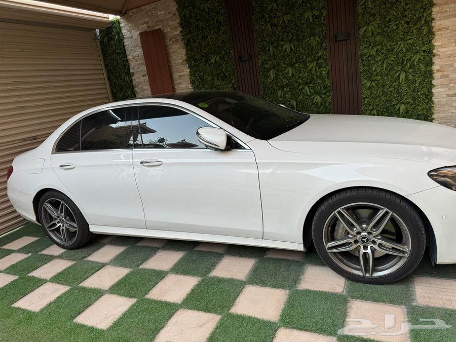 Mercedes E3502 model 201963215896921218113