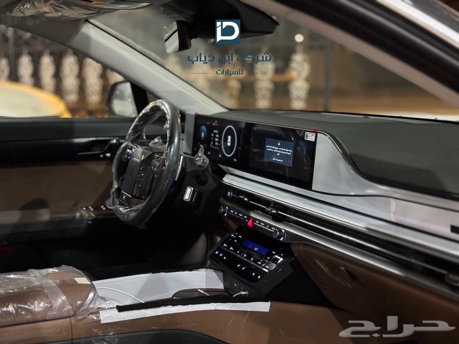 هونداي ازيرا كلاسيك 2025 لدى شركة ابن ذياب للسيارات63214452563329113