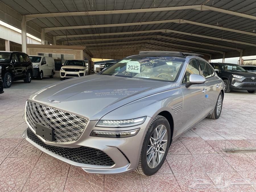 G80 2025 model Prestige available in silver and black color63214927546497114