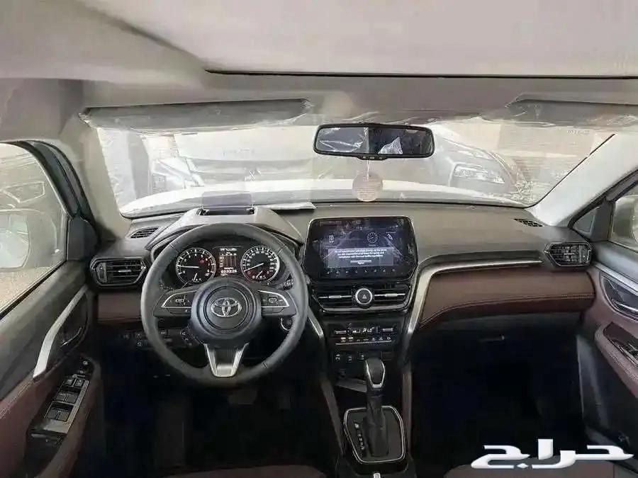 تويوتا اوربان 202563217867510018111