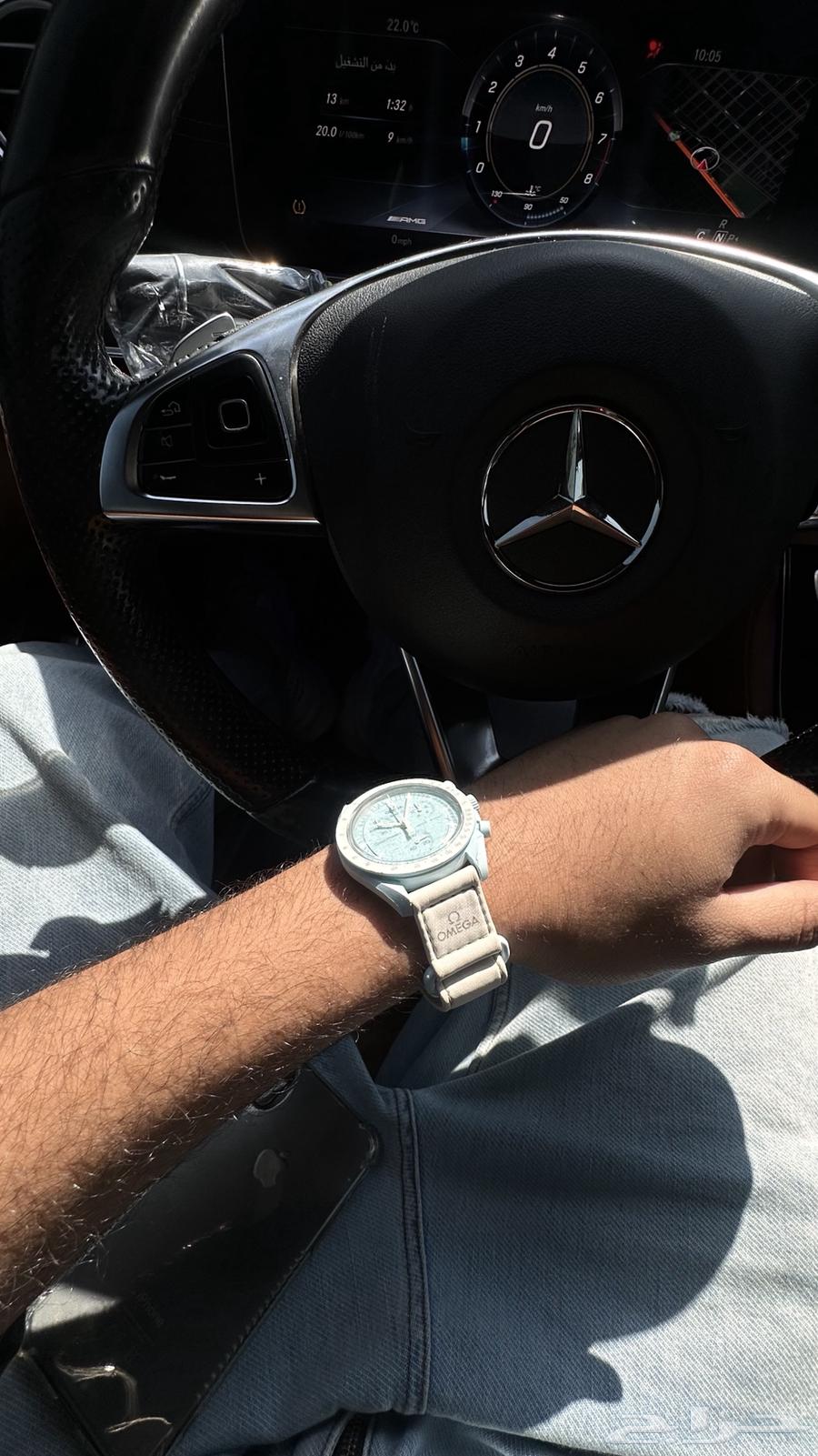 Omega x Swatch URANUS watch63143737414018111