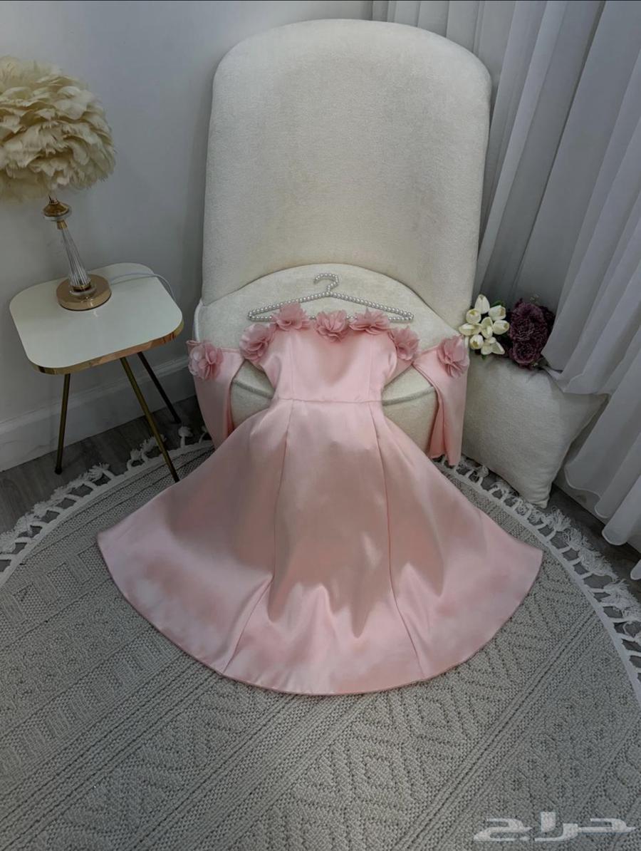 A new dress for the confusing age63143246670082111