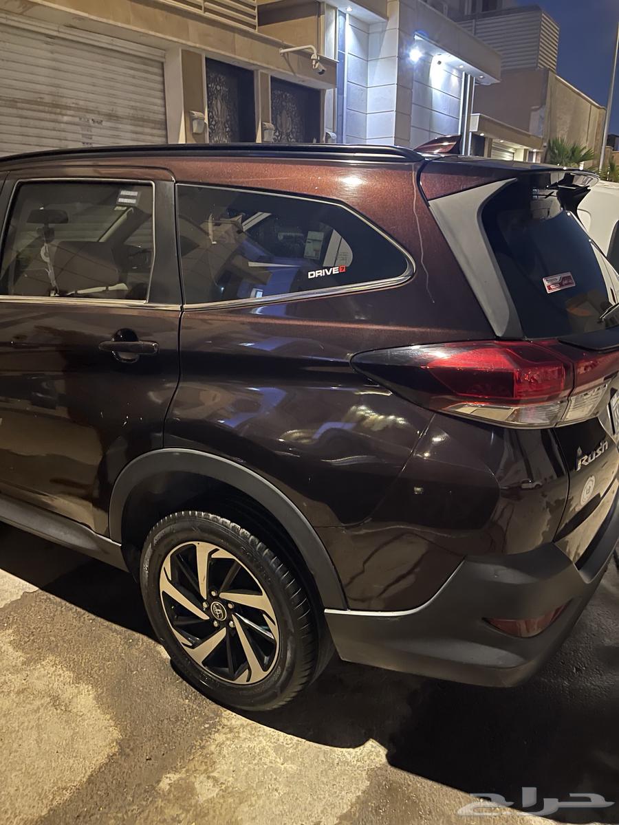 Toyota Rush full option 202063210389813890112