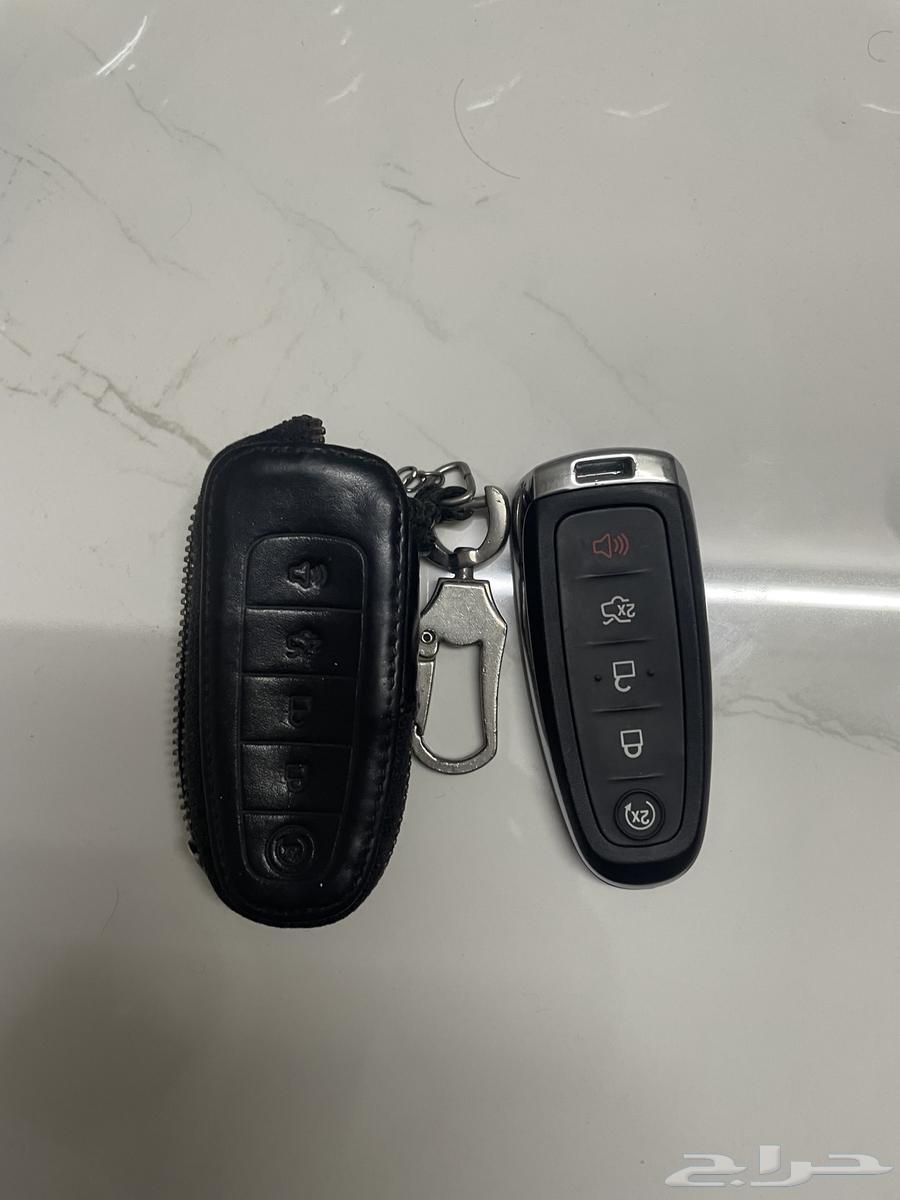 مفتاح اصلي فود نظيف جدا بدون خدوش مع حافظه63212918225794112