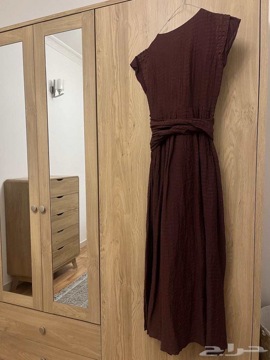 Used and new dresses63145094326018112
