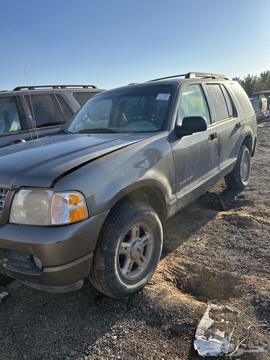Explorer 2005 model, engine and gearbox included, sold as parts only.63211465025666111