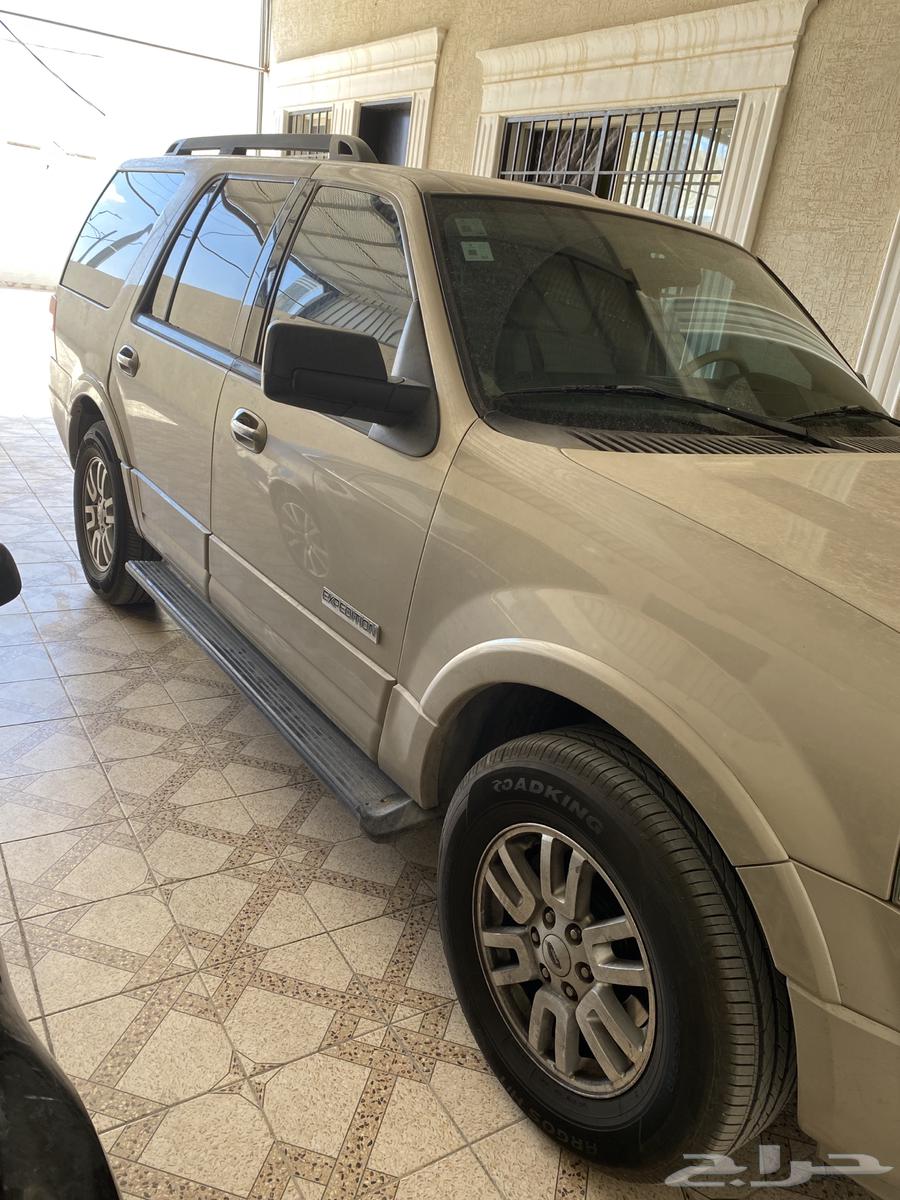 Ford Expedition 2008 double cab replaced by Sequoia from 2010 and above63212424310659113