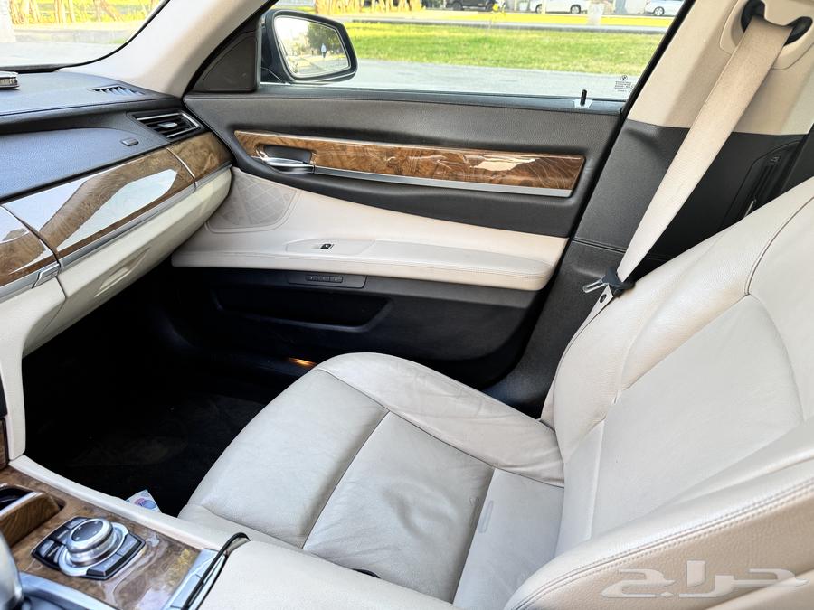 BMW 730Li model 2012, fully loaded63211927490306113