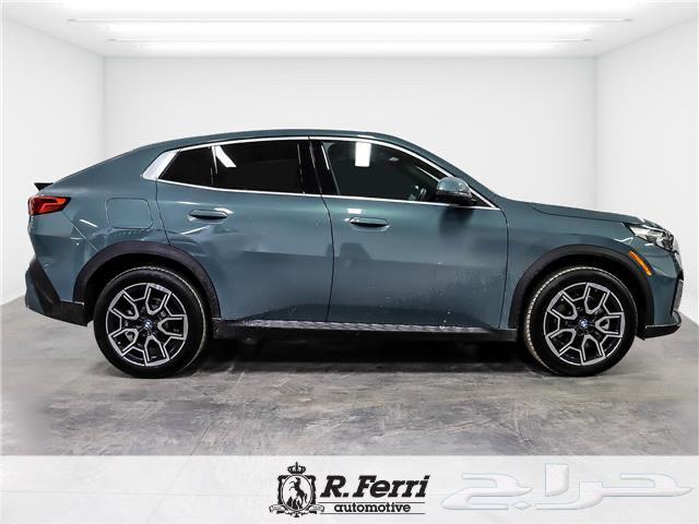 BMW X2 2024 Coupe, new and in a special color63212444613377112