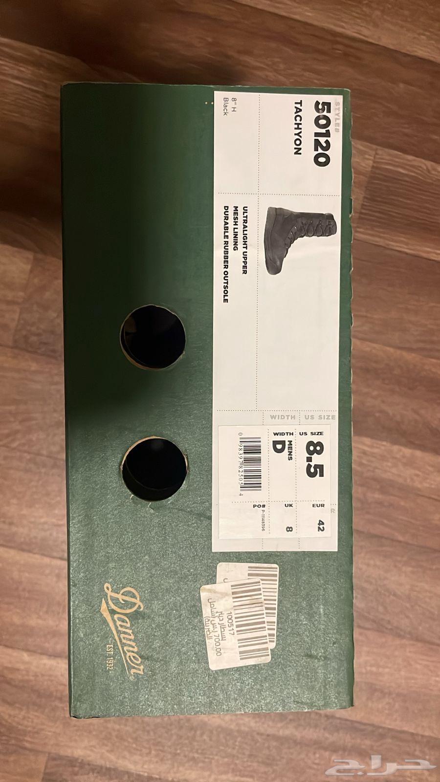Of course, I bought the original type of boot for 700, almost new.63144171283202111