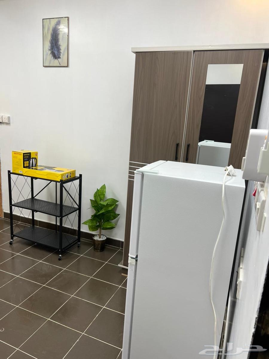 بالخرج شقة للايجار غرفة مفروشة بحمام الف ريال بالشهر63009821725059111